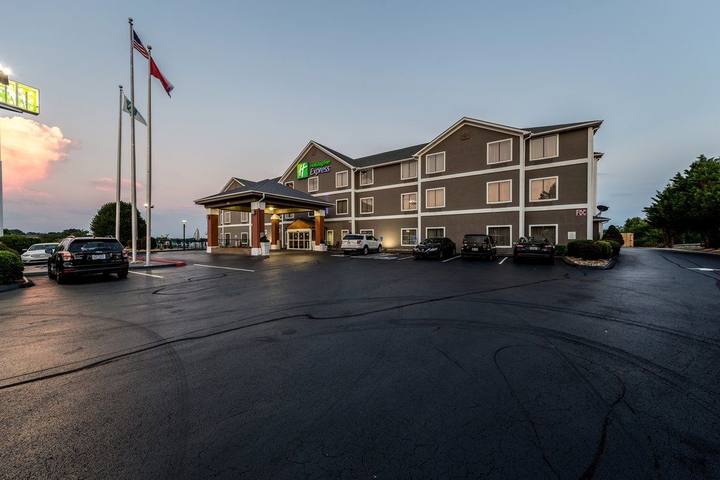 Holiday Inn Express Dandridge, An Ihg Hotel Экстерьер фото