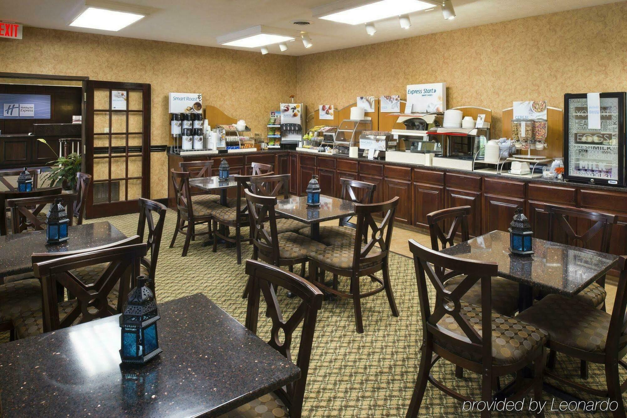 Holiday Inn Express Dandridge, An Ihg Hotel Экстерьер фото