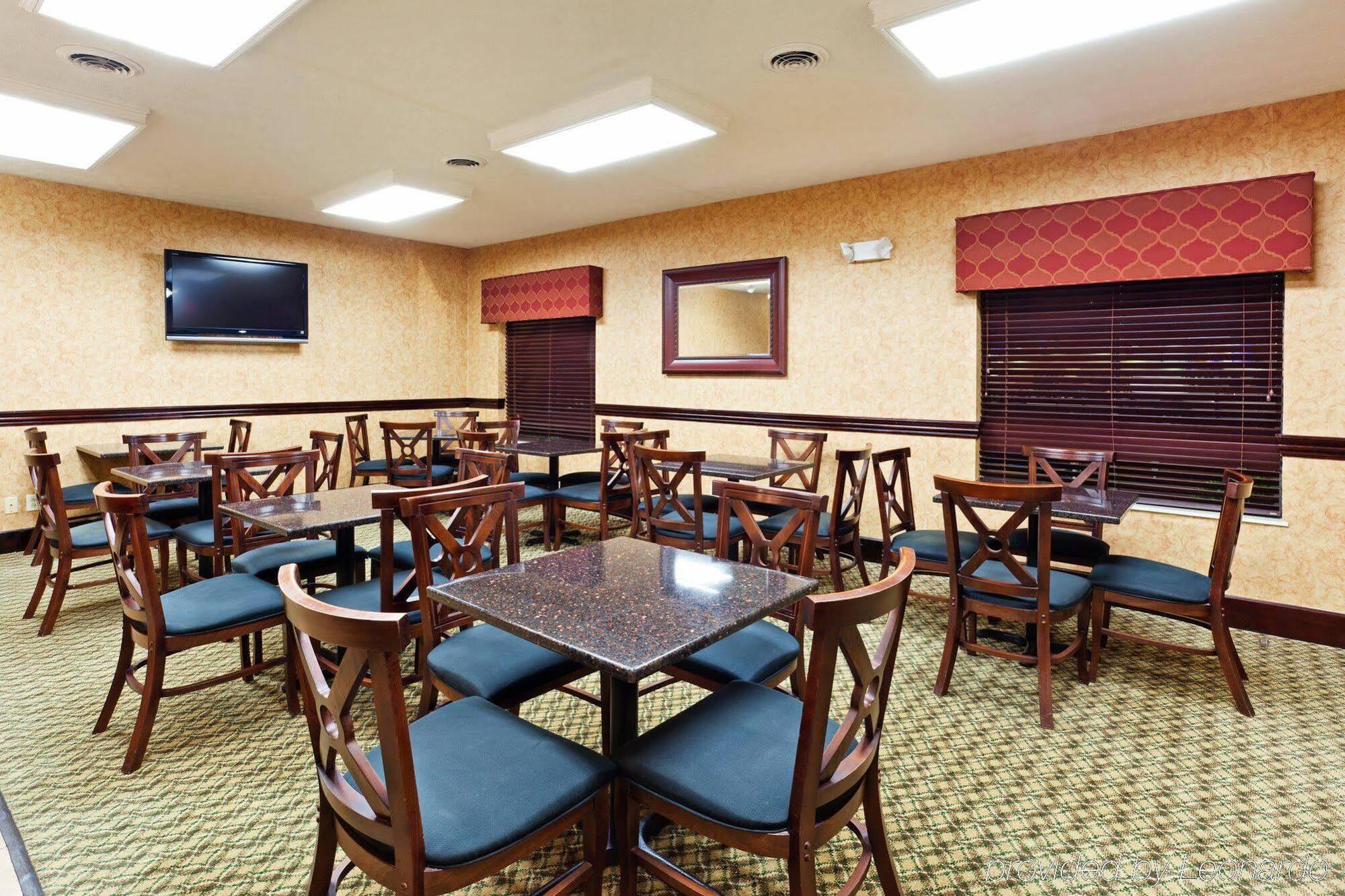 Holiday Inn Express Dandridge, An Ihg Hotel Экстерьер фото
